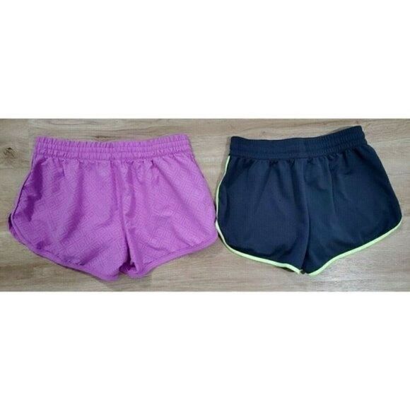 Under Armour Womens Lot of 2 Shorts S - Picture 2 of 4